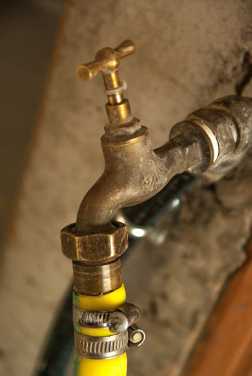 pipes & plumbing